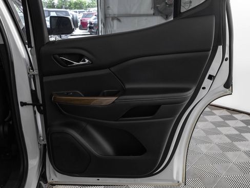Used 2019 GMC Acadia SLE w/ Driver Alert Package I FWD image 43