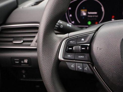 Used 2018 Honda Accord LX image 11