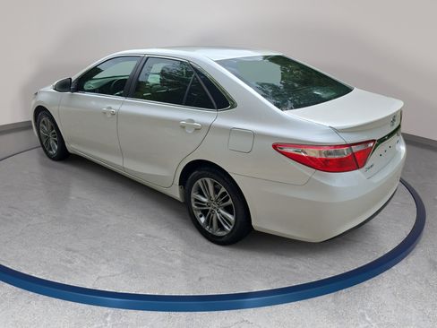 Used 2017 Toyota Camry SE FWD image 7