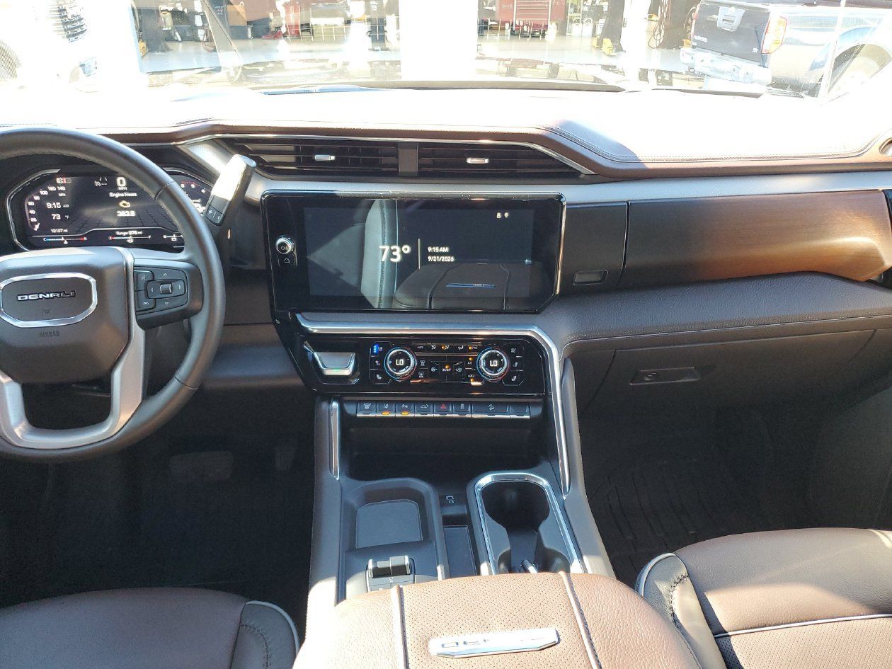 Used 2024 GMC Sierra 2500 Denali w/ Technology Package AWD/4WD image 14