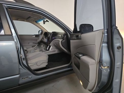 Used 2013 Subaru Forester 2.5X image 18