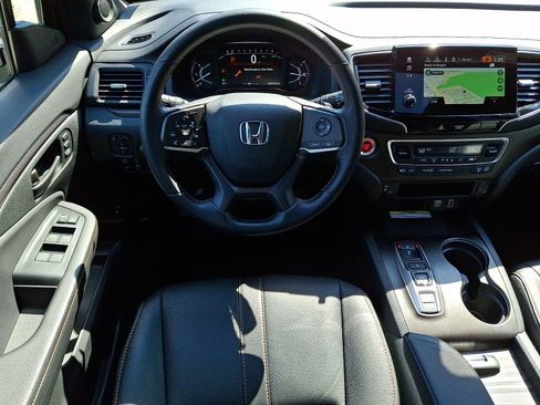 Certified 2023 Honda Passport TrailSport image 11