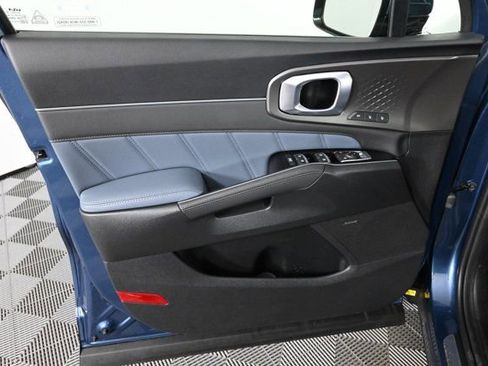 Certified 2025 Kia Sorento SX Prestige image 20