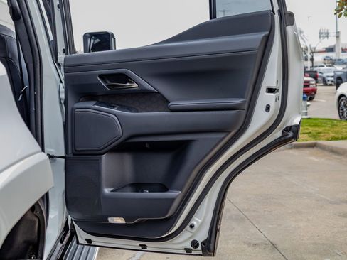 Used 2026 Lexus GX 550 w/ Accessory Package (2T) image 40