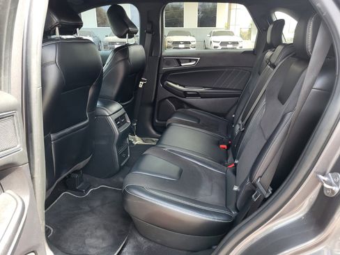 Certified 2022 Ford Edge ST image 17