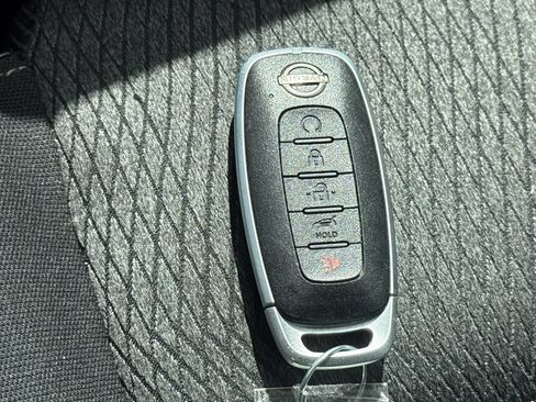 Used 2026 Nissan Rogue SV AWD/4WD image 22