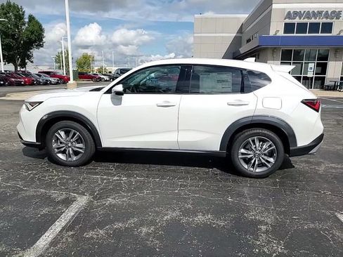 Used 2025 Acura ADX AWD image 9