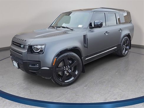 Used 2025 Land Rover Defender 130 V8 image 1