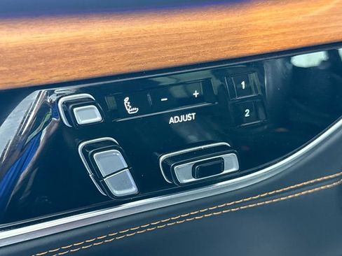 Certified 2024 Jeep Grand Wagoneer L Series III AWD/4WD image 38