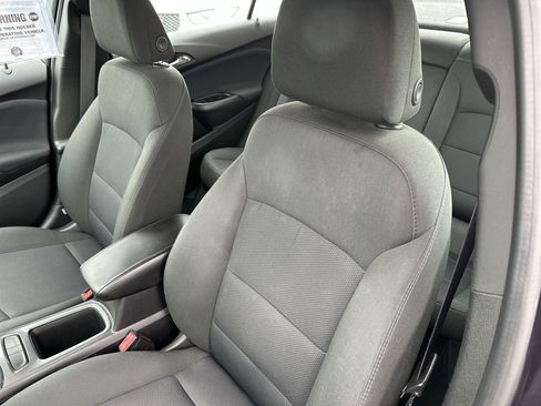 Used 2016 Chevrolet Cruze LT w/ Convenience Package image 11