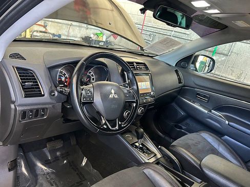 Used 2022 Mitsubishi Outlander Sport SE image 18