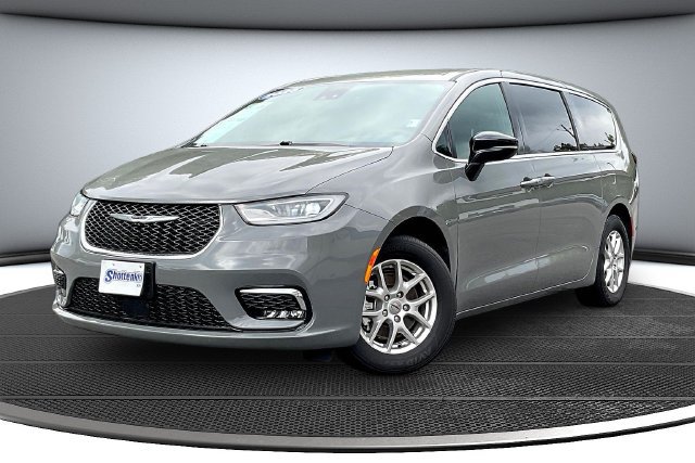 Used 2025 Chrysler Pacifica Select FWD image 1
