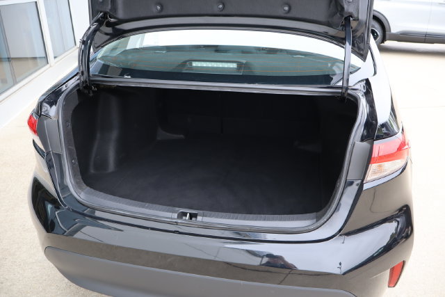 Used 2024 Toyota Corolla LE FWD image 28