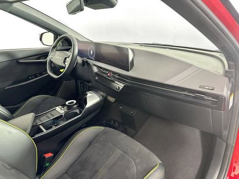 Used 2023 Kia EV6 GT image 32