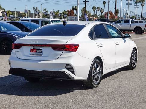 Used 2023 Kia Forte LXS image 4