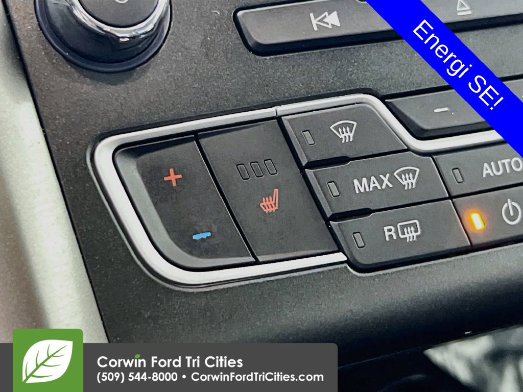 Used 2018 Ford Fusion Energi SE FWD image 23