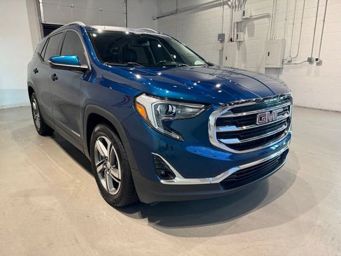 Used 2021 GMC Terrain SLT w/ Infotainment Package II FWD image 10