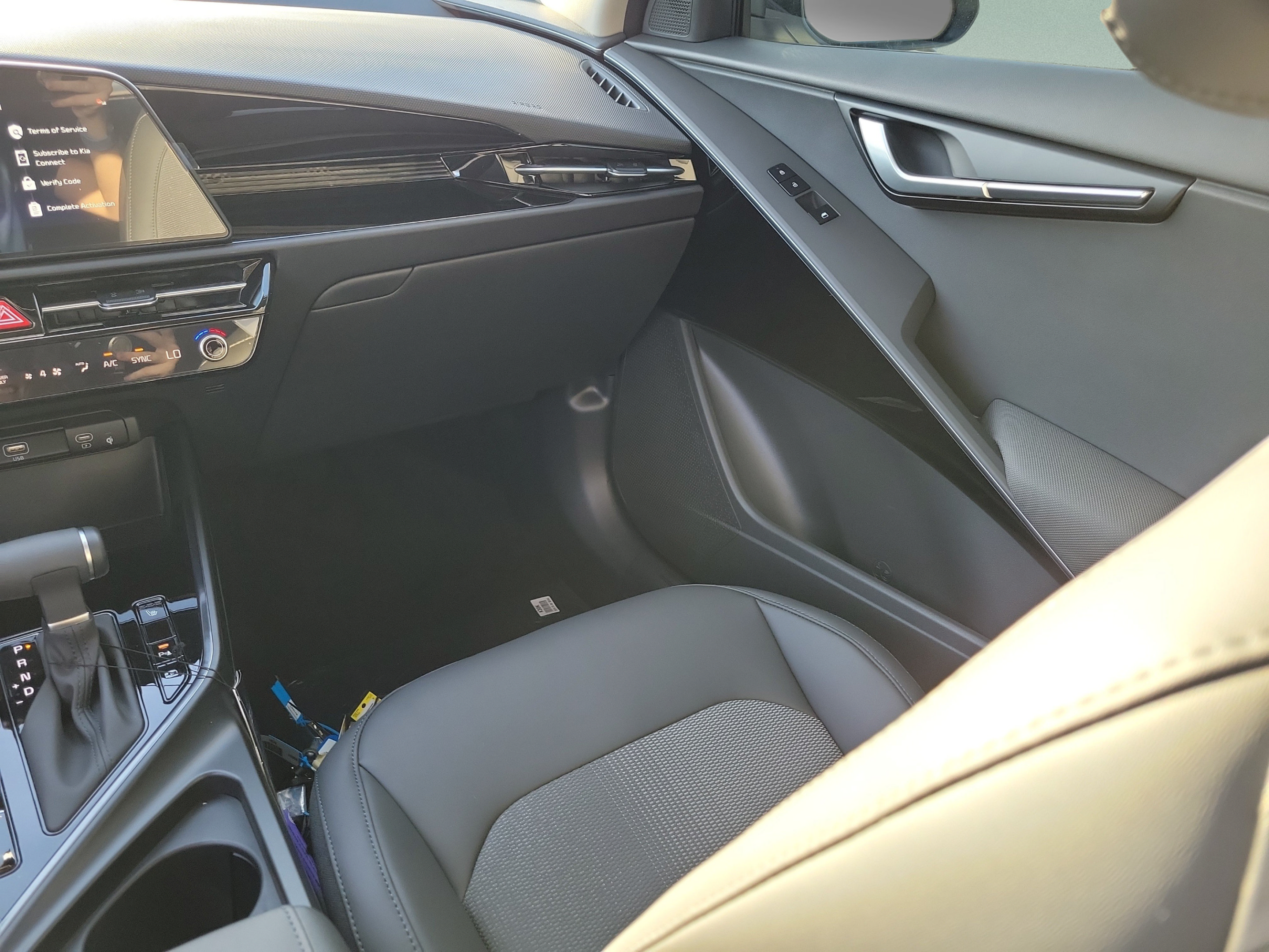 New 2026 Kia Niro EX FWD image 10