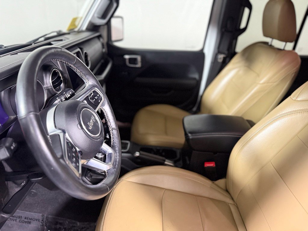 Used 2018 Jeep Wrangler Unlimited Sahara w/ Uconnect 4C Nav & Sound Group AWD/4WD image 20