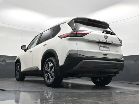 Used 2023 Nissan Rogue SV FWD image 44