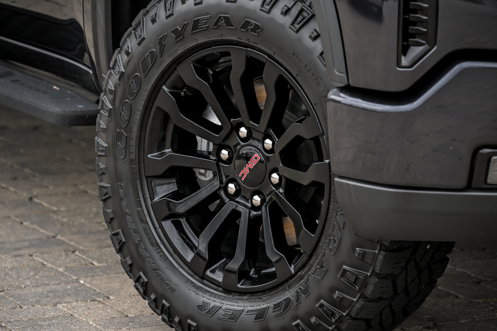 Used 2022 GMC Sierra 1500 AT4X AWD/4WD image 9