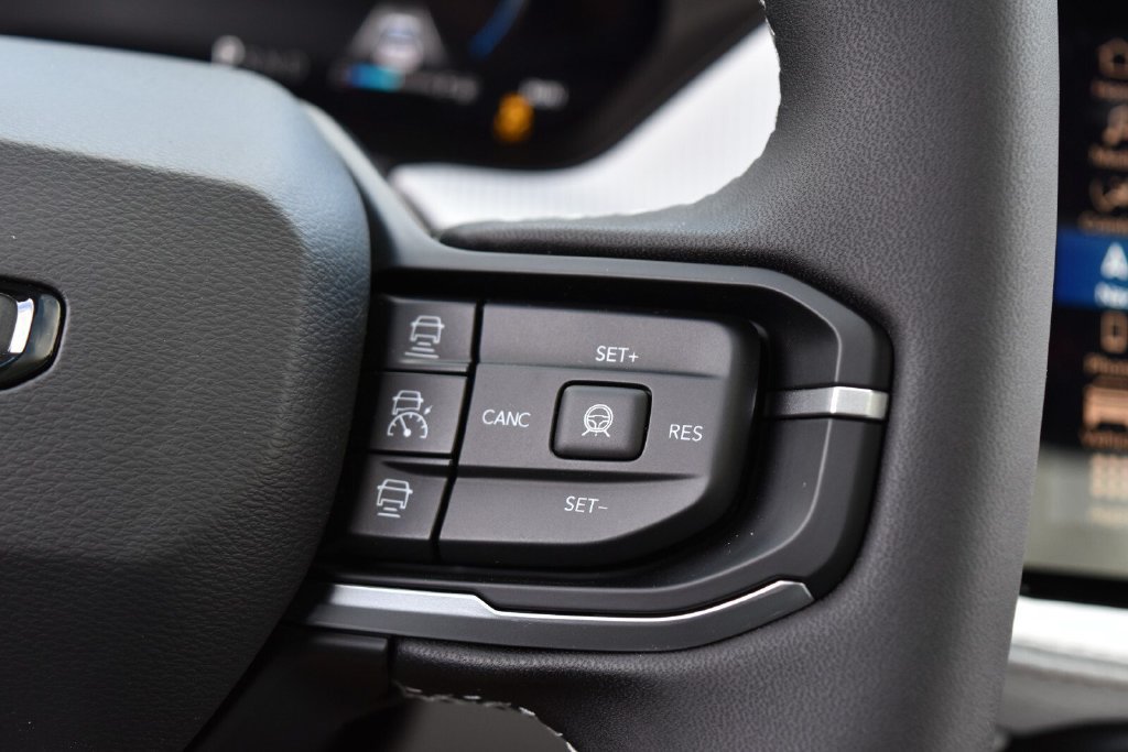 New 2026 Jeep Cherokee Overland AWD/4WD image 19