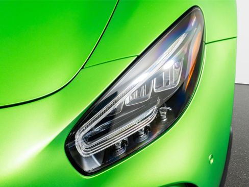 Used 2020 Mercedes-Benz AMG GT R image 23