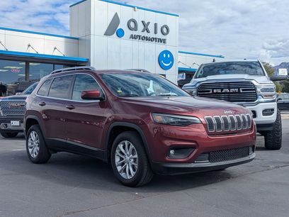 Used 2019 Jeep Cherokee Latitude w/ Popular Appearance Group