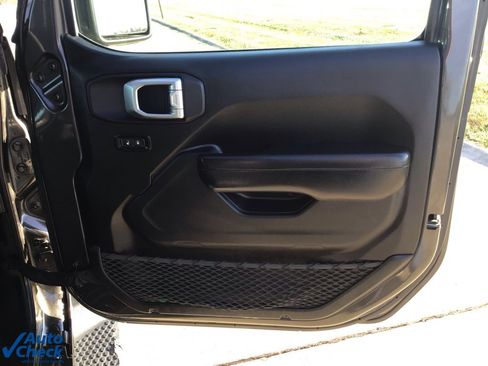 Used 2019 Jeep Wrangler Unlimited Sport S image 17