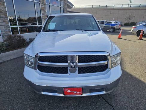 Used 2016 RAM 1500 Classic SLT w/ Luxury Group image 8