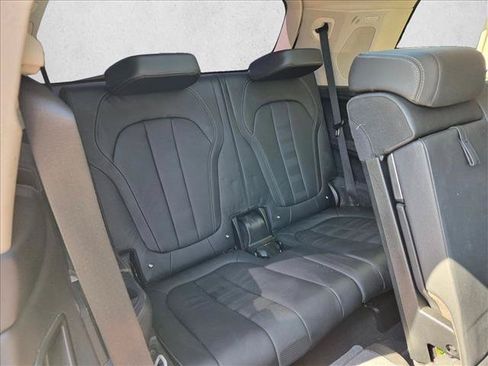 Used 2020 BMW X7 xDrive40i w/ Premium Package AWD/4WD image 21