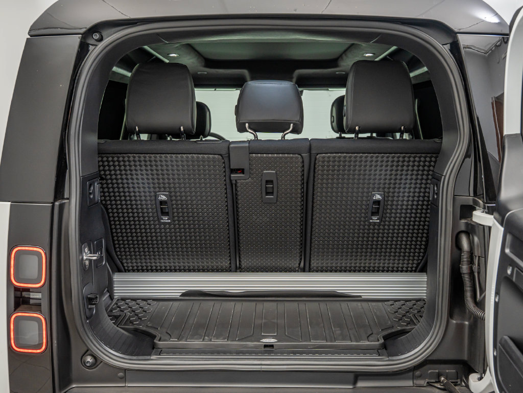 New 2026 Land Rover Defender 90 V8 AWD/4WD image 20