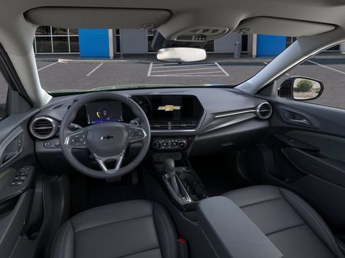 New 2026 Chevrolet Trax ACTIV w/ Sunroof Package FWD image 15