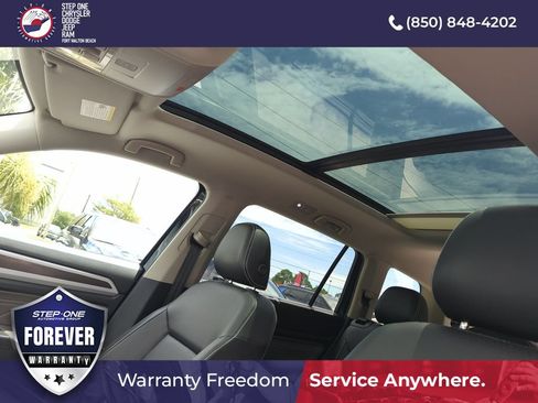 Used 2023 Volkswagen Atlas SE w/ Panoramic Sunroof Package FWD image 27