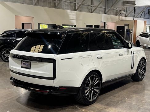 Used 2025 Land Rover Range Rover Autobiography AWD/4WD image 14