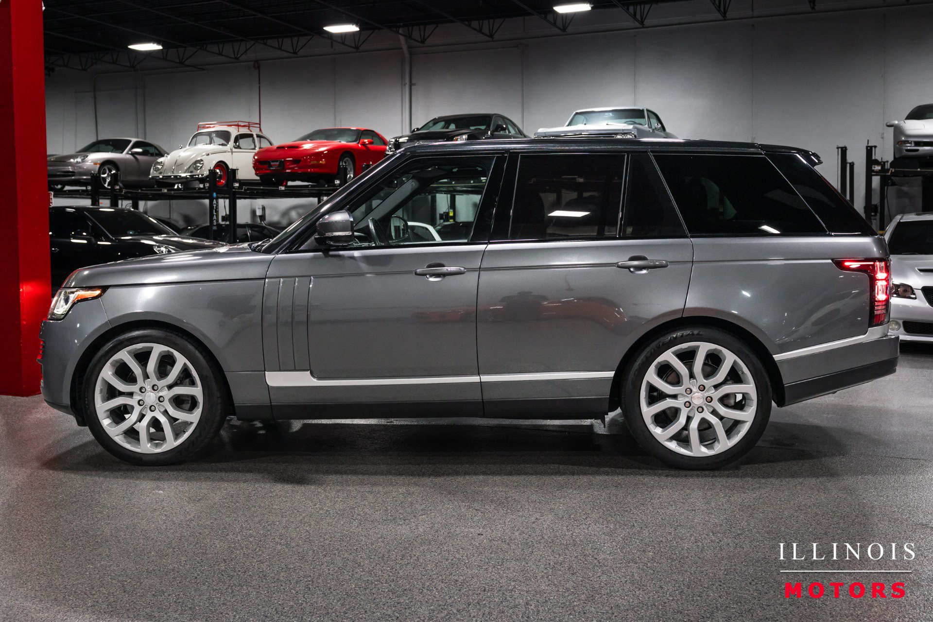 Used 2015 Land Rover Range Rover HSE AWD/4WD image 2