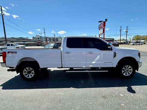 Used 2019 Ford F350 XLT w/ XLT Premium Package AWD/4WD image 6