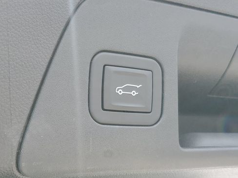 Used 2024 Buick Envision Preferred AWD/4WD image 9