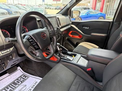 Used 2022 Nissan Frontier PRO-4X AWD/4WD image 10