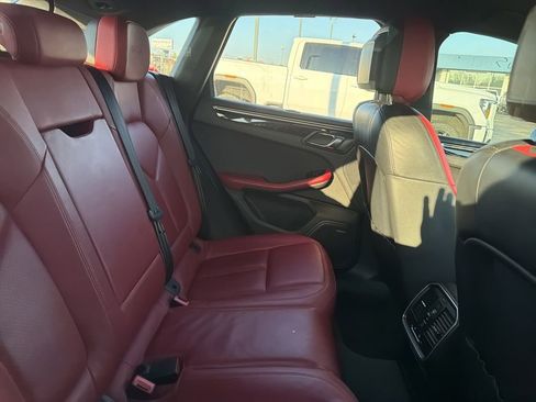 Used 2017 Porsche Macan GTS image 6