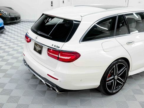 Used 2019 Mercedes-Benz E 63 AMG S image 24