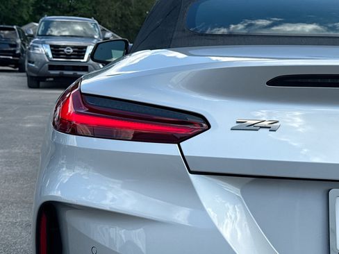 Used 2022 BMW Z4 M40i w/ Premium Package RWD image 12
