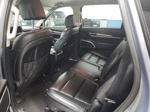 Used 2022 Kia Telluride LX image 12