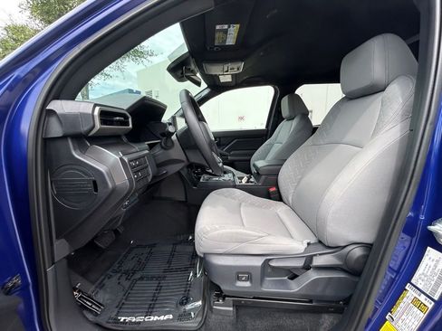Used 2025 Toyota Tacoma SR5 RWD image 9