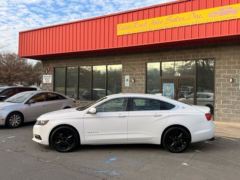 Used 2017 Chevrolet Impala LT image 2