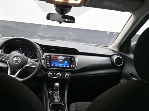 Used 2023 Nissan Kicks SV FWD image 13