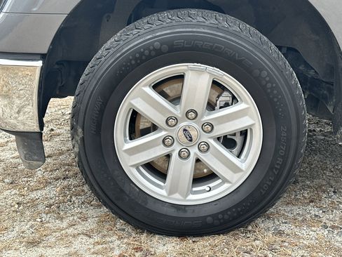 Used 2023 Ford F150 XLT image 11