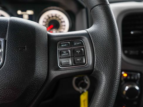 Used 2018 RAM 1500 Express w/ Express Value Package AWD/4WD image 24