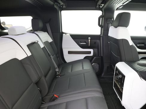 Used 2024 GMC Hummer EV 2X w/ Extreme Off-Road Package AWD/4WD image 20
