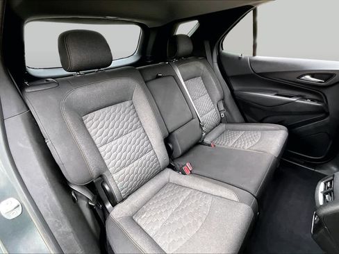 Used 2021 Chevrolet Equinox LT FWD image 18